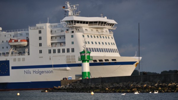 Nordermole in Travemünde marks the entrance of the Trave into the Baltic Sea.<br><small>near Lübeck, Germany</small><br><small>February 10, 2013</small>